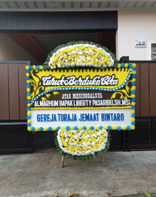 Papan Bunga Duka di Semanding